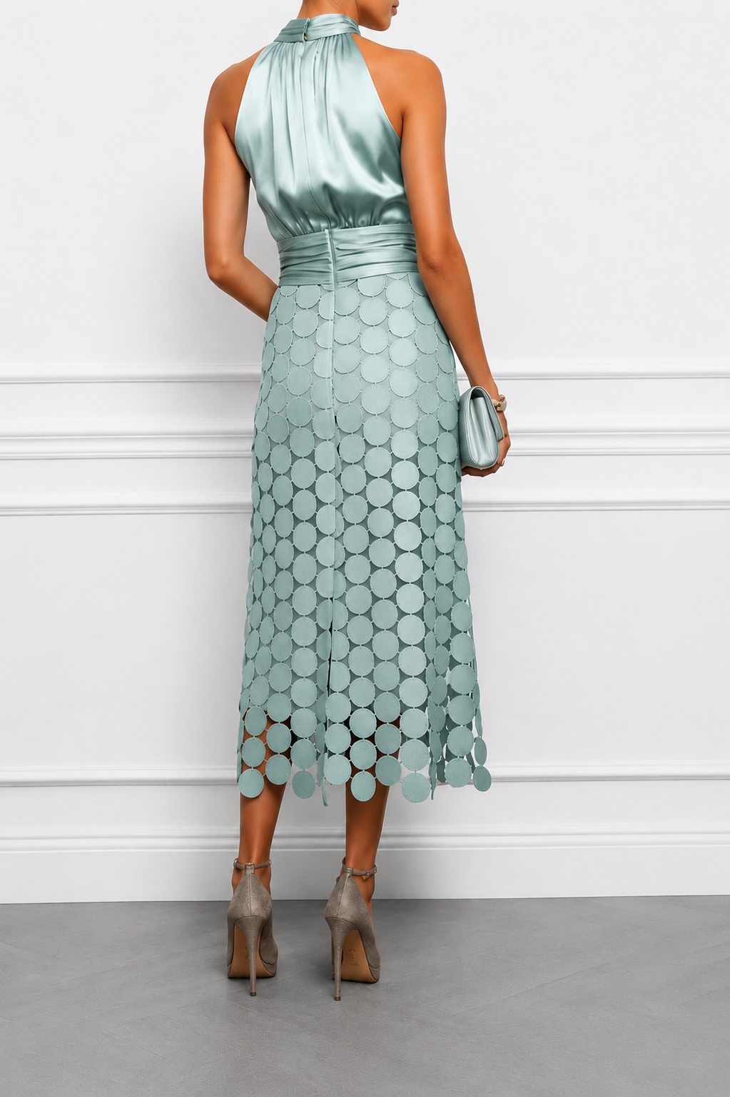 Vestido Irene midi de gala con escote halter