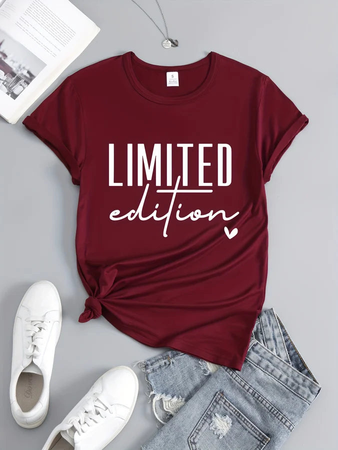 Camiseta de mujer con estampado de letras