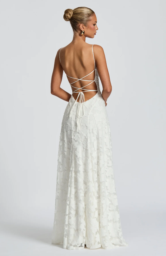 Sofianne | Elegant Lace Maxi Dress