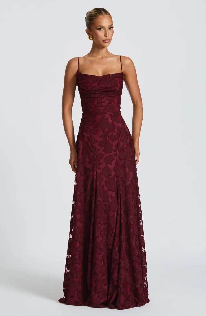 Sofianne | Elegant Lace Maxi Dress