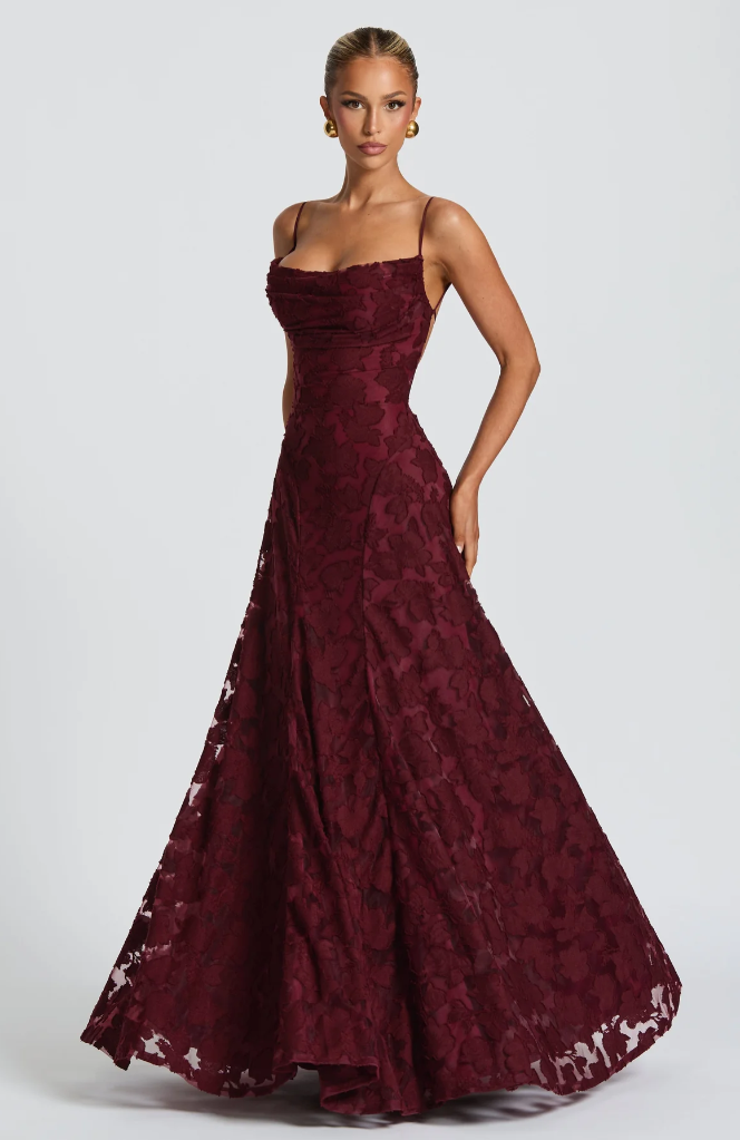 Sofianne | Elegant Lace Maxi Dress