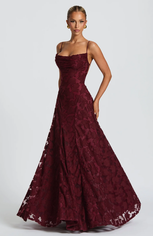 Sofianne | Elegant Lace Maxi Dress