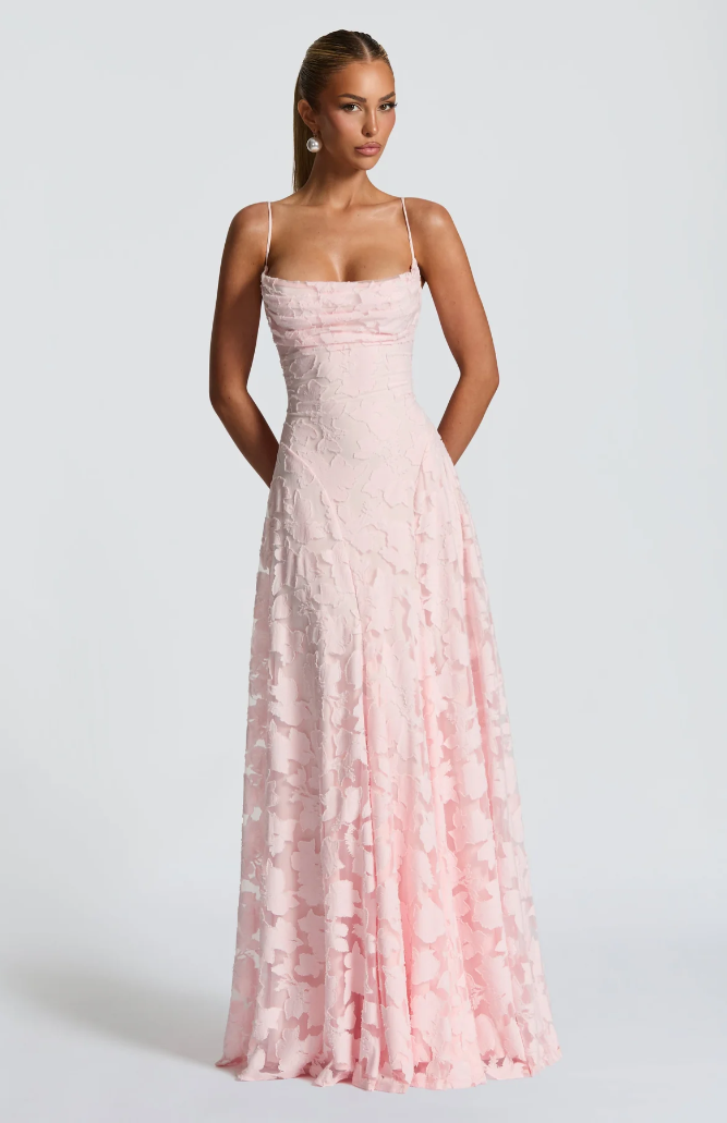 Sofianne | Elegant Lace Maxi Dress