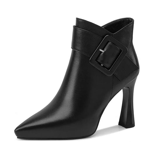 VALENZA | BOTINES CON MAXI HEBILLA
