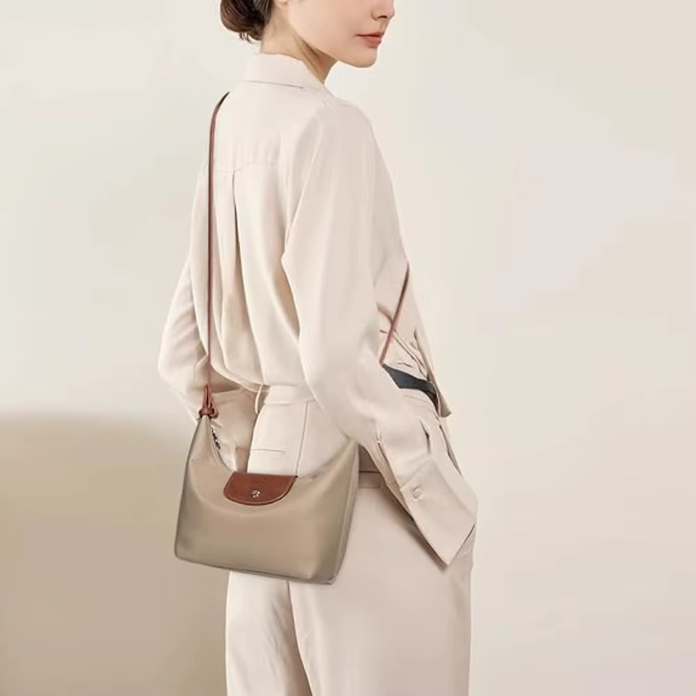MINI BOLSO HOBO